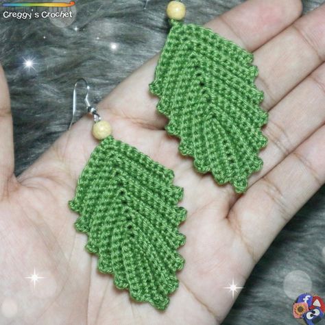 Crochet Leaf Earrings, Earring Crochet, Crochet Cloud, Whimsical Crochet, Leaf Crochet, Crochet Leaf, Crochet Jewlery, Cloud Earrings, Earrings Tutorial