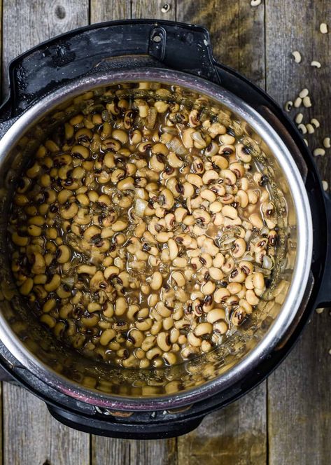 These Instant Pot Black Eyed Peas are so easy, vegan, and a classic Southern favorite. With just 3 simple ingredients and no soaking required, make PERFECT black-eyed peas in your pressure cooker every time! Frozen Peas In Instant Pot, Instapot Black Eyed Peas, Frozen Black Eyed Peas, Black Eyed Peas Instant Pot, Black Eyed Peas Recipe Pressure Cooker, Pressure Cooker Black Eyed Peas, Instapot Blackeye Peas, Blacked Eyed Peas Instant Pot, Instant Pot Blackeyed Pea Recipes