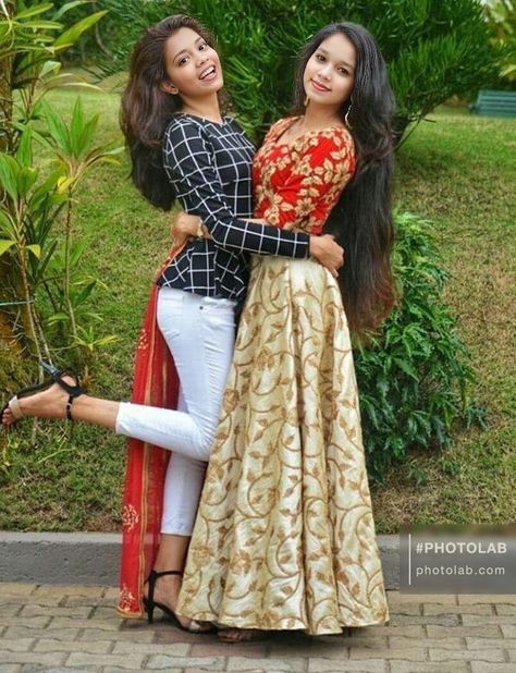 Diya Krishna, Sisters Photography Poses, Blue And Yellow Dress, Sisters Photoshoot Poses, Sisters Photoshoot, Crazy Ideas, Photos Of People, Hilarious Photos, Teen Girl Dresses