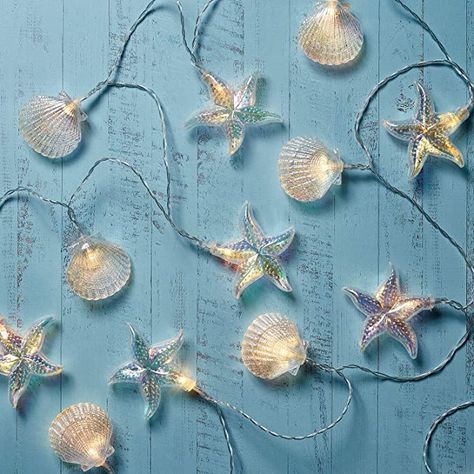 Beach Christmas Trees, Beachy Room Decor, Beach Room Decor, Ocean Room, Beach Themed Bedroom, Beach Lighting, Beachy Room, Outdoor String Lights, Coastal Room