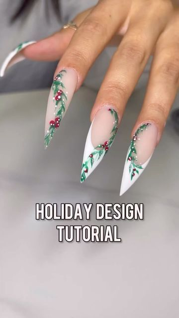 Holiday Nails Diy, Holiday Nails Winter, New Years Nail Designs, Glitter French Manicure, Elegant Nail Art, Nail Designs Tutorial, Holiday Nail Designs, Cute Christmas Nails, Holiday Nail