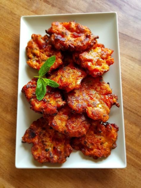 Santorini Tomato Fritters, Tomato Balls Greek, Tomato Keftedes Recipe, Tomato Fritters Santorini, Indian Tomato Recipes, Tomato Fritters Recipe, Greek Tapas Recipes, Tomatokeftedes Recipe, Greek Tomato Fritters