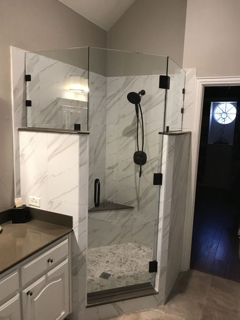 Seperate Toilet And Shower Bathroom, Corner Entry Shower Enclosure, Neo Shower Ideas, Bathroom With Corner Shower Layout, Neo Angle Shower Ideas, Glass Shower Bathroom, Corner Shower Ideas, Corner Showers, Upgrade Bathroom