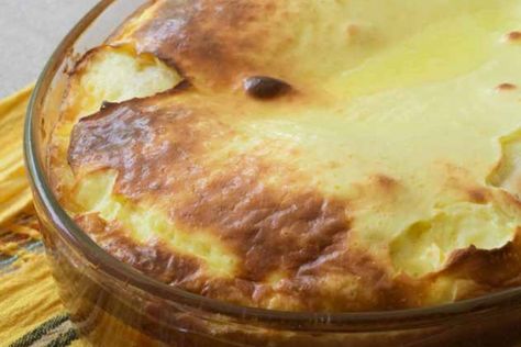 Blintz Casserole Recipe, Jewish Breakfast, Blintz Souffle, Blintzes Recipe, Cheese Blintzes, Jewish Foods, Jewish Holiday Recipes, Holidays Recipes, Souffle Recipes