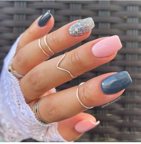 Sns Nails Colors, Christmas Nail Ideas, February Nails, Cute Gel Nails, Nagel Inspo, Short Acrylic Nails Designs, Get Nails, Dipped Nails, Sleeves Clothing