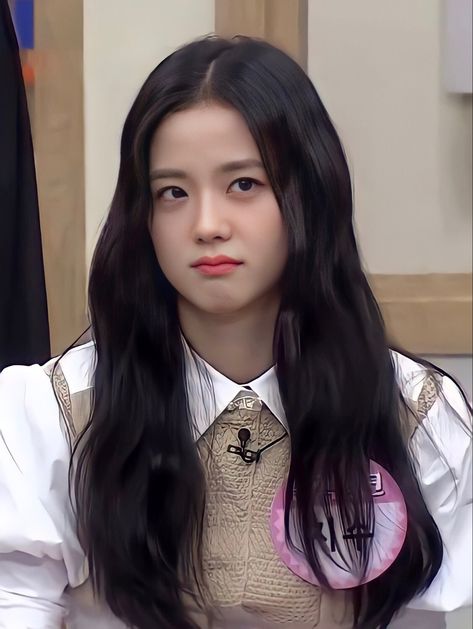 Jisoo Face, Jisoo Cute, Jisoo Icon, Bts Young Forever, Korean Actresses, Jennie Lisa, Hey Girl, Couple Outfits