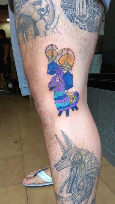 Fortnite Tattoo, Fortnite Party Games, Fortnite Party Decorations, Fortnite Party Favors, Fortnite Drawings, Llama Tattoo, Fortnite Party Ideas, Fortnite Character, Fortnite Party