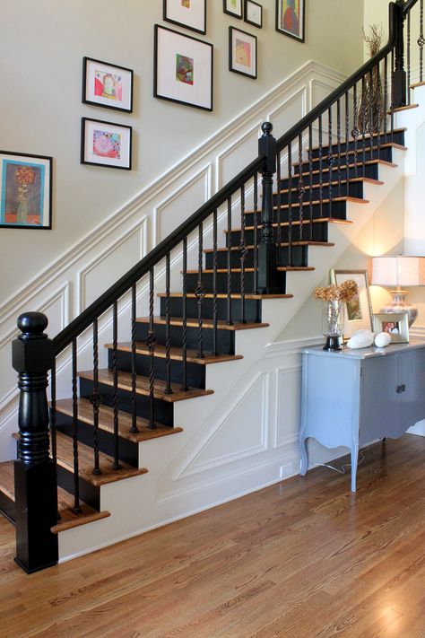 Black Riser instead of black tread Painted Stairs | stacyjacobiinteriors Farmhouse Staircase Decor, Black Banister, Farmhouse Staircase, Black Staircase, Entryway Stairs, Stairs Renovation, Painted Staircases, Black Stairs, Traditional Staircase