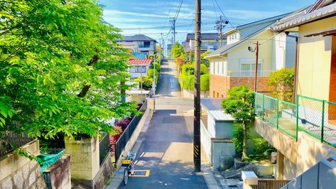 Japanese Neighborhood Aesthetic, Japanese Suburban House, Houses Neighborhood, Neighborhood Ideas, Japanese Neighborhood, Architecture Japan, Modern Japanese House, Suburban Neighborhood, Japanese Houses