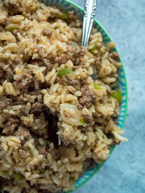 Popeyes Cajun Rice, Southern Rice, Instant Pot Dirty Rice, Cajun Rice, Dirty Rice Recipe, Tomatoes Recipes, Cooking Panda, Dirty Rice, Rice Side