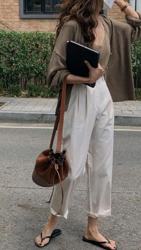 outfit inspiration ✨ in 2022 | Casual outfits, Casual chic, Classy outfits 2022 Casual Outfits, Chic Classy Outfits, Casual Chic Classy, Beige Clothes, Minimal Stil, Fashion Outfits Cute, Clean Girl Outfits, European Street Style, Casual Outfits Fashion