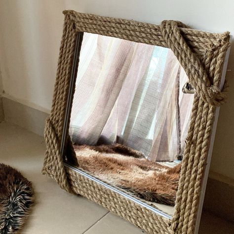 Lustro Diy, Western Mirrors, Western Mirror, Nautical Rope Mirror, Natural Mirrors, Rope Mirror, Mirror Frame Diy, Ethnic Home Decor, Diy Furniture Hacks