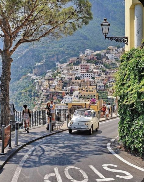 Italy Vibes, Positano Italy, Italy Aesthetic, Dream Travel Destinations, Beautiful Places To Travel, Positano, Travel Inspo, Pretty Places, Amalfi Coast