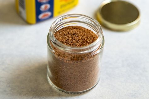 Old Bay Seasoning - Culinary Hill Old Bay Seasoning Recipe, Homemade Onion Soup, Homemade Spice Blends, Seasoning Recipe, Best Seafood Recipes, Clam Bake, Creole Seasoning, Homemade Spices, Homemade Seasonings