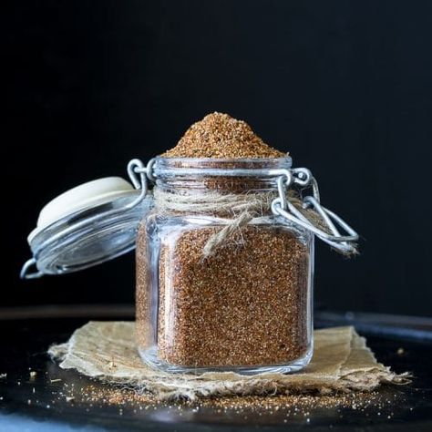 Front view of glass spice jar with clamp lid filled with homemade taco seasoning Bean Seasoning Recipe, Pinto Bean Seasoning, Bean Seasoning, Best Homemade Taco Seasoning, Mexican Pinto Beans, Homemade Taco Seasoning Recipe, Pinto Bean, Taco Seasoning Recipe, Homemade Spice Mix