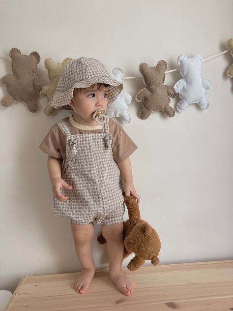 Baby Boy Summer Outfits 6 Months, Old Money Baby Boy Outfits, Old Money Baby Boy, Baby Boy Clothes Aesthetic, Baby Boy Outfits Aesthetic, Old Money Baby Outfits, Boho Baby Boy, Gender Neutral Kids Clothes