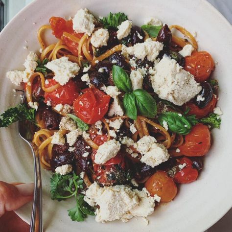 Mediterranean Linguine – Erin Ireland Ireland Recipes, Erin Ireland, Keto Macros, Tofu Feta, Keto Calculator, Mediterranean Pasta, Dairy Free Diet, Plant Based Eating, Calorie Intake