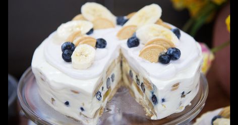 Banana Icebox Cake, Icebox Cake Recipes, Easy Blueberry, Summer Dessert Recipes, Coconut Whipped Cream, Icebox Cake, Baked Banana, Dairy Free Dessert, Blueberry Cake