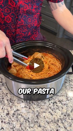 20K views · 248 reactions | A classic: spaghetti and meatballs #deliciousfood #easyrecipe #classicmeals #spaghetti #pastalovers #reels | Cooking With Kyle | Cooking With Kyle · Original audio Crock Pot Videos, Spaghetti In Crockpot, Tiktok Pasta, Crockpot Spaghetti, Crockpot Pasta, Crockpot Cooking, Spaghetti And Meatballs, Breakfast Ideas, Crock Pot