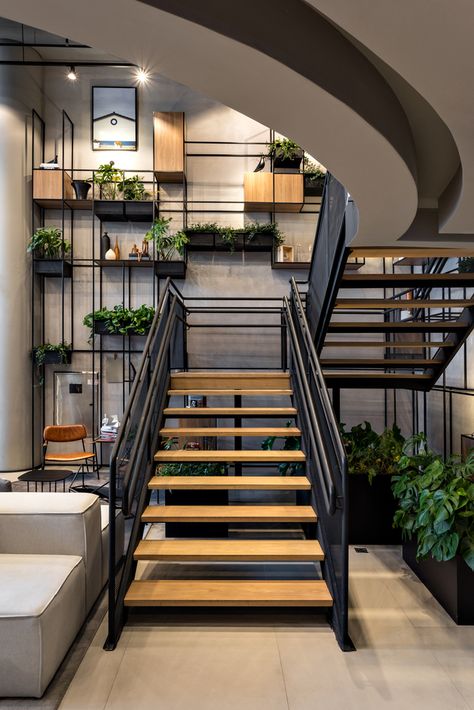 Gallery of Ibis hotels - New concept / FGMF Arquitetos - 11 Photo Deco, Industrial Style Decor, Cafe Interior Design, Loft Design, Style Deco, Dehradun, House Stairs, Restaurant Interior Design, Staircase Design