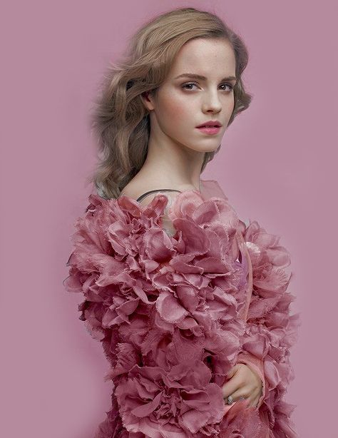 Photos For Edits, Photo Emma Watson, Emma Watson Pics, Emma Watson Style, Harry And Hermione, Patrick Demarchelier, The Queens, Cute Couple Images, Emma Roberts