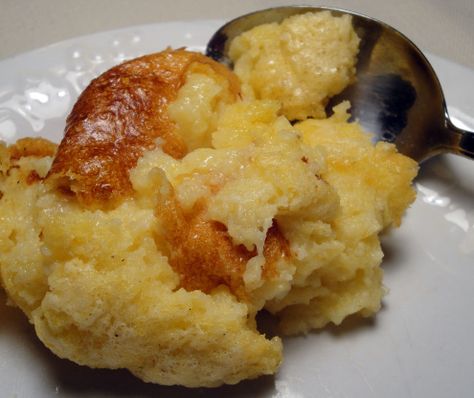 I absolutely loved this as a child and still do! Very easy to make. Southern Spoon Bread, Spoon Pudding, Chukar Recipes, Spoon Bread Recipe, Cat Meals, Bread Photo, Date Bread, Southern Foods, Newfoundland Recipes