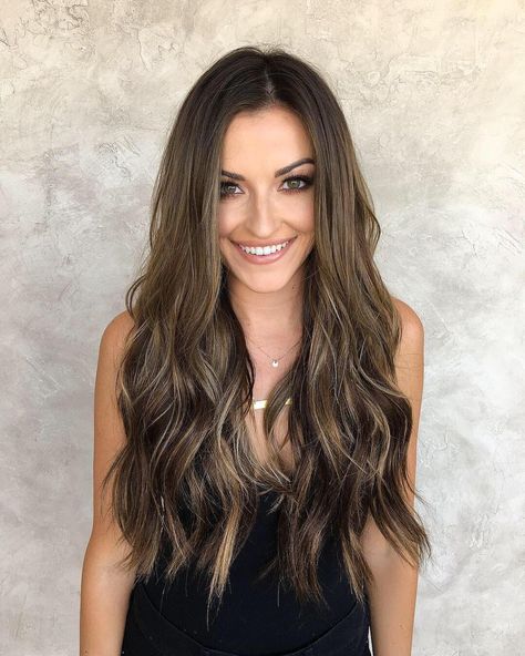 Tia Booth Hair, Tia Booth, Blond Rose, Bachelor In Paradise, Long Face Hairstyles, Face Shape Hairstyles, The Bachelor, Long Brown Hair, Long Wavy Hair