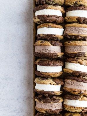 Cookie Sandwich Recipes, Mint Chip Ice Cream, Cookie Sandwich, Cookie Sandwiches, Ice Cream Cookie Sandwich, Ice Cream Sandwiches, Browned Butter, Ice Cream Cookies, Ice Cream Flavors