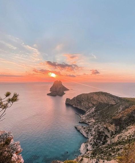 Driving around the isla Ibiza from north to south from the east to west visit Es Vedra ibiza spian |ibizatravel | travelibiza | travelspain | spaintravel | ibizaoldtown | ibizanature | natureibiza | spainnature | naturespain | ibizaaesthetic | spainaesthetic | ibizathingstodo | thingstodoinibiza | thingstodoinspain spainthingstodo | ibizaoutfits | ibizafood ibizaoldtown | yogainibiza ibizabeach |spainbeaches | ibizanature | spainnature | beachclubs | beachhouse | ibizavibes ibizastyle | hippie Rocky Island, Ibiza Sunset, Ibiza Formentera, Ibiza Travel, Beach Sunset Wallpaper, Ibiza Beach, Myths And Legends, Ibiza Spain, Rock Island