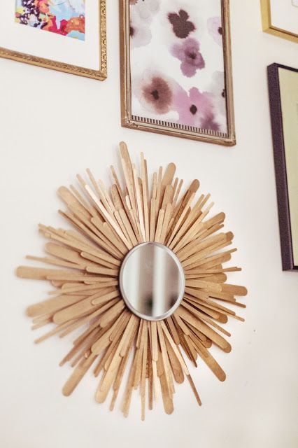 another DIY Sunburst Mirror Stick Crafts For Adults, Popsicle Stick Crafts For Adults, Popsicle Stick Christmas Crafts, 2x4 Crafts, Mod Christmas, Diy Popsicle Stick Crafts, Diy Popsicle, Popsicle Crafts, Wooden Items