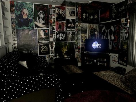 Alt Bedroom, Dark Home Decor, Room Redesign, Grunge Room, Room Goals, Dreamy Room, Room Design Bedroom, Dream Room Inspiration, Room Makeover Inspiration