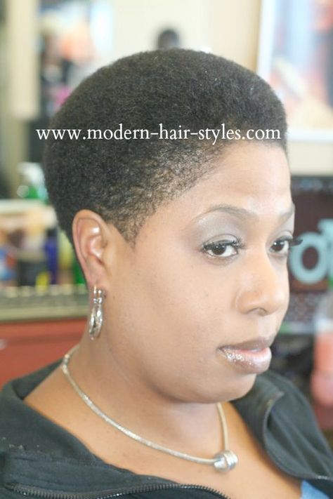 German Haircut, Short Natural Styles, Fade Haircut Women, Twa Hair, Black Natural Hair, Tapered Twa, Natural Hair Haircuts, Natural Hair Twa, Short Afro Hairstyles