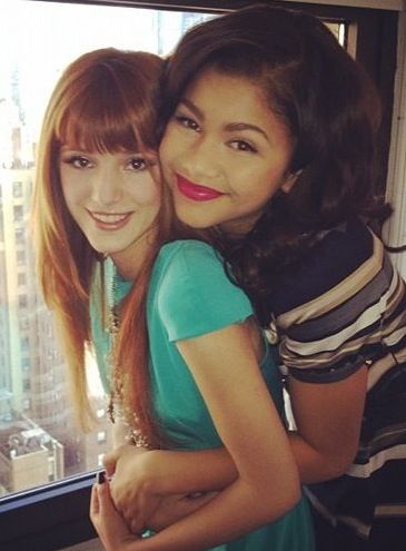 Paris. 2012. Pictures Of Zendaya, Bella Thorne And Zendaya, Shake It Up, Bella Throne, Famous Duos, Future Girlfriend, Tv Show Couples, American Desserts, Linda Mccartney