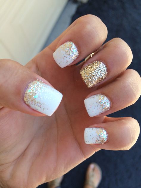 White Gold Gel Nails, Silver And Gold Nails Classy, Nail Color To Go With Gold Dress, Fall Nails White And Gold, Spring Gold Nails, White And Golden Nails Designs, White Nails With Gold Glitter Tips, Pedicure New Years, White Dip Nails With Glitter