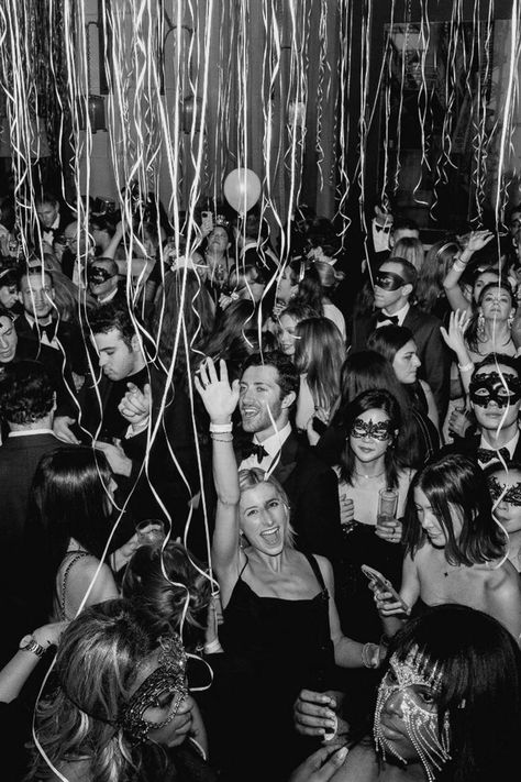 New York Aesthetic New Year, New Years Eve Masquerade Party, Big Band Aesthetic, New Year’s Eve New York, Luxury New Years Eve Party, Moodboard New Year, New Year’s Eve Celebration, Masquerade New Years Eve Party, New Years Eve Party Themes For Adults