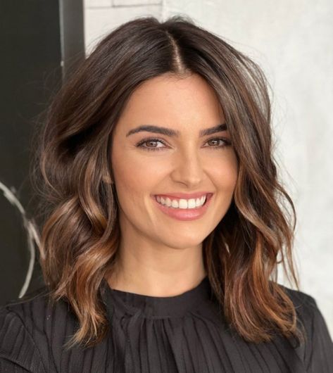 Tousled No-Bangs Lob for Thick Wavy Hair Wavy Layered Lob Haircut, Mom Lob Haircut, Medium Length Haircut Thick Wavy Hair, Short Haircuts Wavy Hair, Haircut Thick Wavy Hair, Thick Bob Haircut, Thick Wavy Haircuts, Curling Thick Hair, Lob Haircut Layered