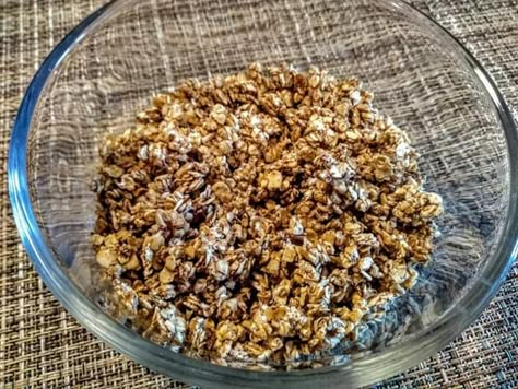 Weight Watcher Granola, Healthy High Protein Foods, Basic Granola Recipe, Granola Calories, Basic Granola, Banana Granola, Smart Points Recipes, Weight Watchers Recipe, Ww Breakfast