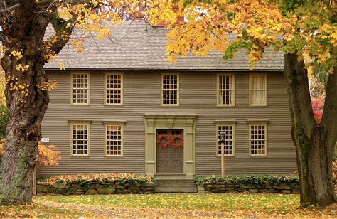 #1745 New England Home in Autumn. American Colonial House Exterior, Saltbox Houses Exterior, Farmhouse Colonial Exterior, Colonial House Exterior, Antique Houses, New England House, England Houses, New England Colonial, Colonial House Exteriors