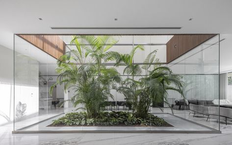 Underground Building, Inner Garden, Persian Architecture, Stunning Interior Design, Tehran Iran, Park In New York, Garden Villa, Travertine Stone, Glass Roof