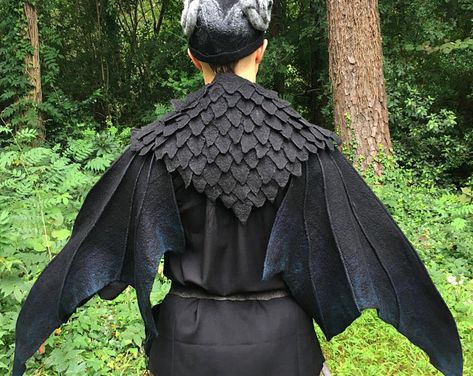 Ren Faire Cape, Dragon Queen Costume, Bat Wing Cape, Black Dragon Wings, Dragon Rider Outfit, Dragon Cloak, Dragon Wings Costume, Dragon Cape, Rave Hood