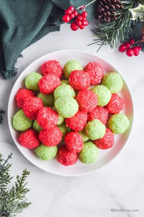 Christmas jello balls are made with only three ingredients. They’re so delicious and one of the easiest Christmas treats you’ll ever make! Christmas Jello Balls, Jello Balls, Jello Cookies, Easy Holiday Baking, Jello Flavors, Christmas Decoration For Kids, Easy Treats To Make, Snack Stand, Christmas Food Treats