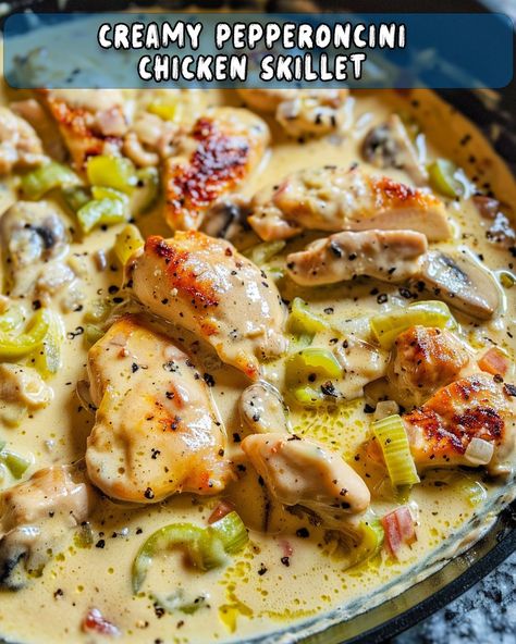 Creamy Pepperoncini Chicken Skillet Creamy Pepperoncini Chicken Skillet, Pepperchini Chicken, Curry Wings Recipe, Pepperoncini Chicken, Southern Fried Cabbage, Bacon Fried Cabbage, Chicken Skillet, Cabbage And Bacon, Creamy Rice