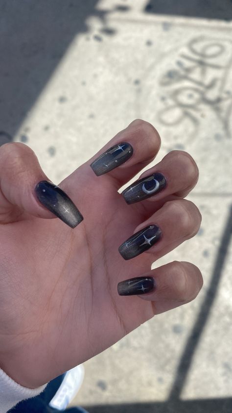 #blacknails #nails #aesthetic #dark #y2k #y2knails #inspo Uñas Y2k, Dark Y2k, Nails Aesthetic, Y2k Nails, Aesthetic Dark, Black Nails, Nails