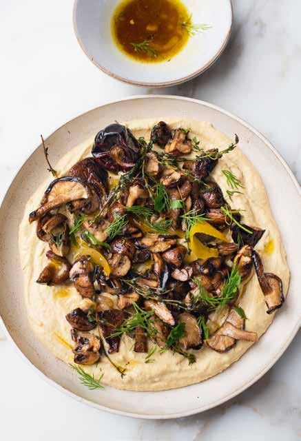 Confit Garlic, Mediterranean Dinner, Yotam Ottolenghi Recipes, How To Cook Polenta, Ottolenghi Recipes, Garlic Hummus, Kidney Diet, Grilled Mushrooms, Garlic Mushrooms