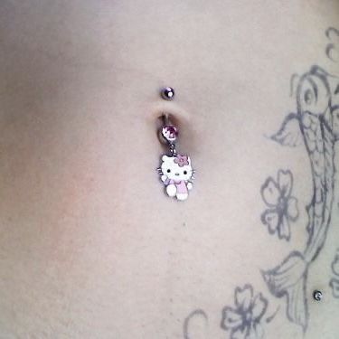 Hello Kitty Belly Button Piercing, Hello Kitty Belly Piercing, Hello Kitty Piercing, Mcbling Birthday, Belly Piercings, Pretty Clothing, Belly Piercing Jewelry, Button Piercing, Piercing Ideas