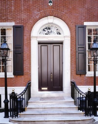 Rittenhouse Square Townhouse: Jayne Design Studio by Jayne Design Studio American Wallpaper, Hall Flooring, Soho Loft, Dutch Tiles, Shop Facade, Geometric Stone, Colonial Revival, Urban Oasis, Entry Hall