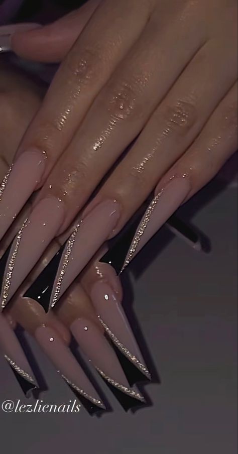 Rich Nails Design, Rich Nails, Classy Acrylic, Nice Nails, Classy Acrylic Nails, Long Acrylic Nails Coffin, Long Square Acrylic Nails, Bling Acrylic Nails, New Year's Nails