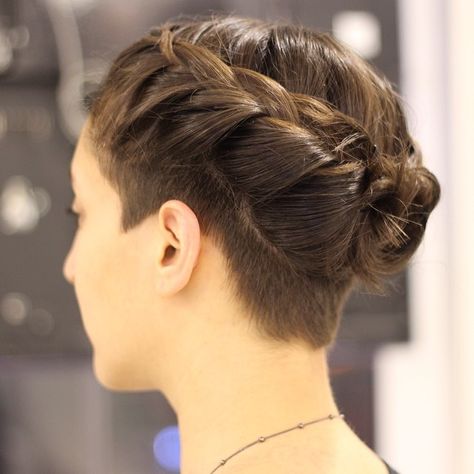 #undercut #softbraids Wedding Hair With Undercut, Wedding Hair Undercut, Undercut Updo Hairstyles Wedding, Undercut Braids Hairstyles, 2024 Haircuts, Shortish Hair, Undercut Hairstyles Women, Undercut Long Hair, Half Shaved Hair