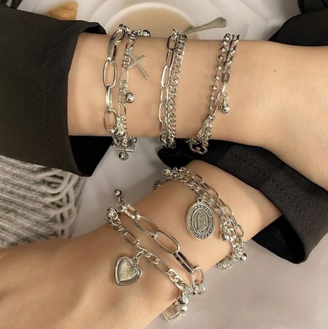 Bracelets for Women Fashion - Chain Bracelets Set Coin Anklet, Punk Women, Twisted Bracelet, Bracelets Set, Chain Bracelets, Bracelet Fashion, Bohemian Bracelets, Jewelry Model, Foot Jewelry