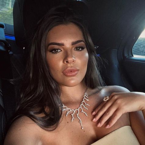 Gemma Owen on TikTok Gemma Owen, Island Girl, Love Island, Makeup Inspo, Short Videos, Created By, Makeup, On Instagram, Beauty